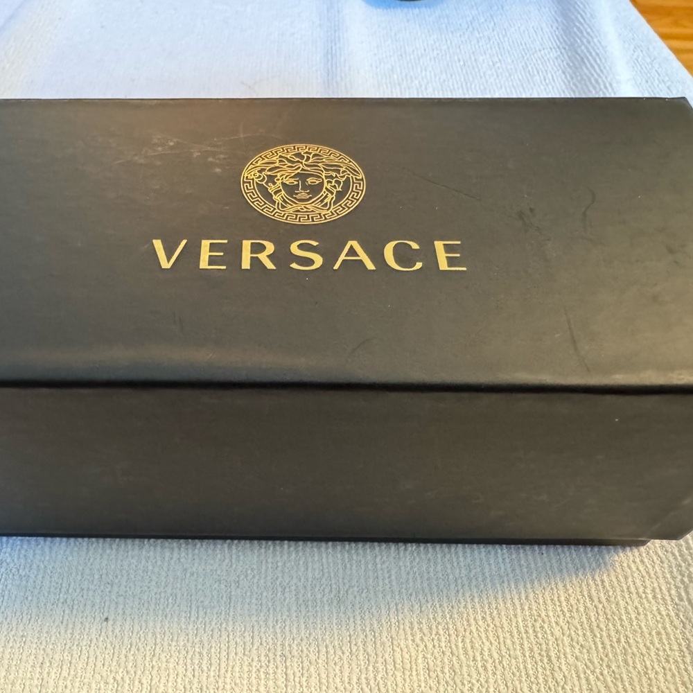 Versace Black Polarized Sunglasses - Picture 5 of 5